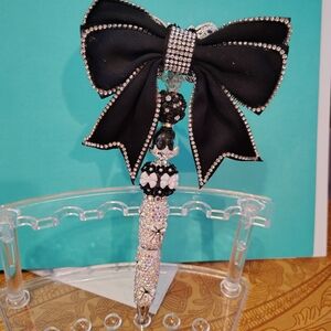 Elegant Black Bow Crystal-Embellished Pen